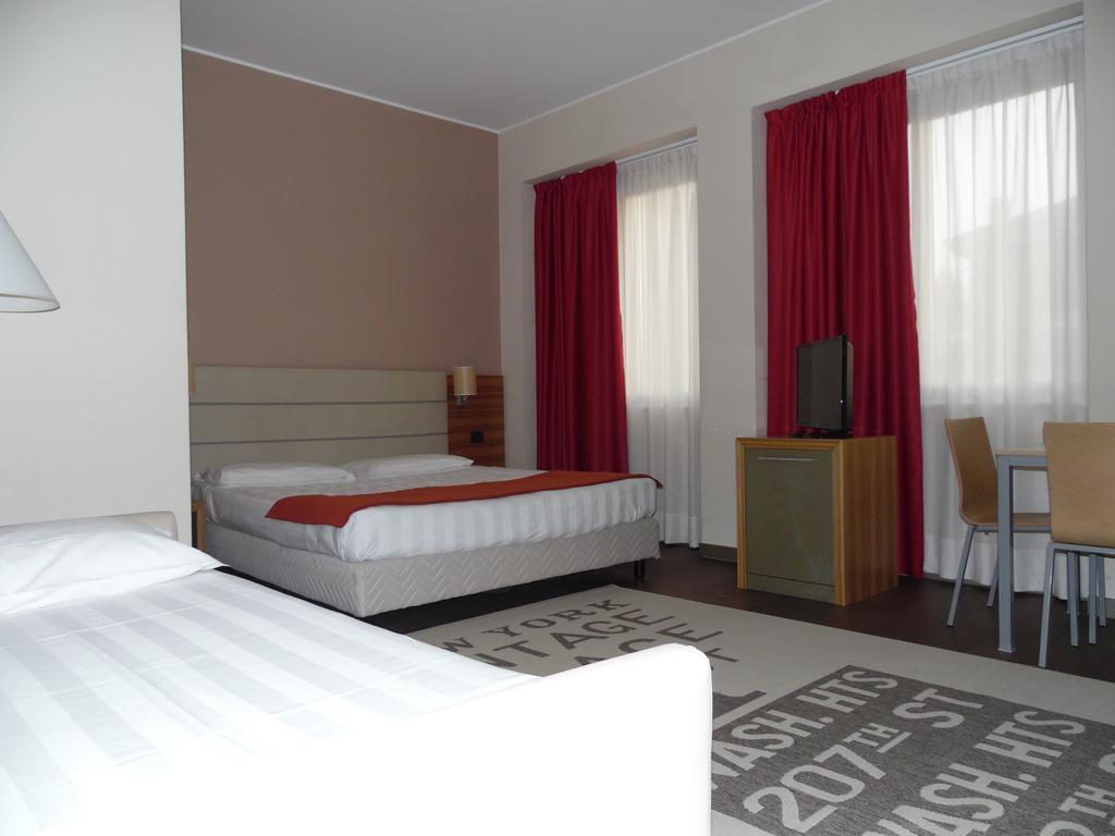Bis Hotel Varese Exteriér fotografie